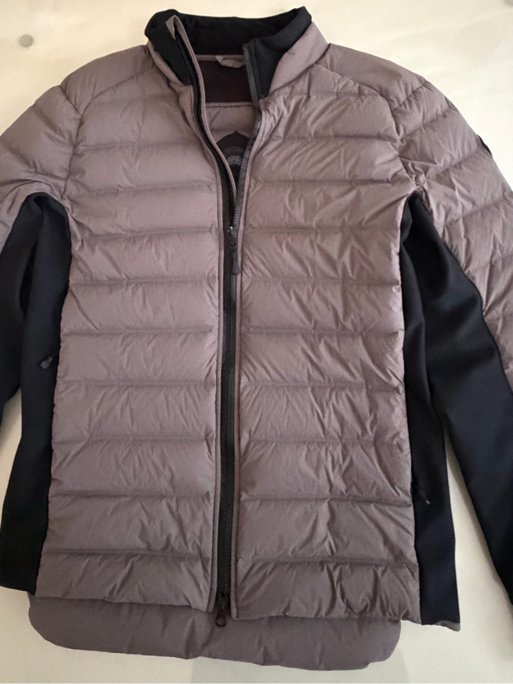 Canada Goose Men's Quilted Puffer Jacket in Gray with Black Label
